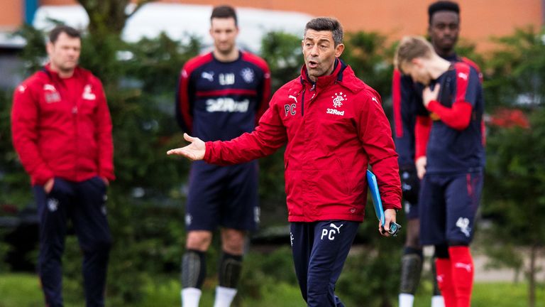 Caixinha wants Gilmour to stay at Rangers