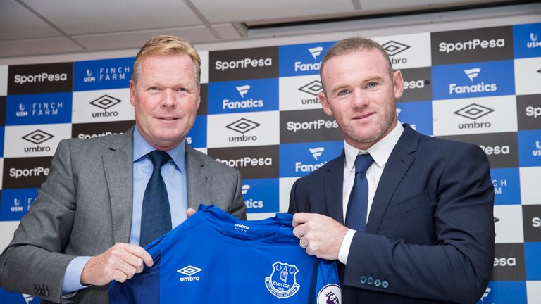 Koeman과 Rooney가 Everton 셔츠를 입은 카메라에 포즈를 취함. [하늘운동] 에버튼소속을 첫 기자회견을연 루니 Q&A
