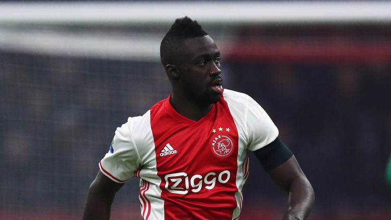 skysports-ajax-davinson-sanchez_4076235.jpg