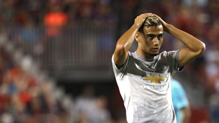 Andreas Pereira swaps Manchester United for Valencia in season-long loan