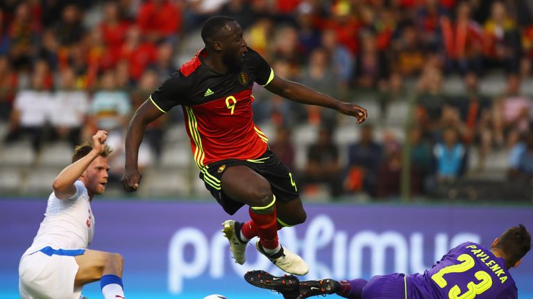 Lukaku nghỉ thi đấu vì chấn thương Romelu-lukaku-belgium-football_4120495