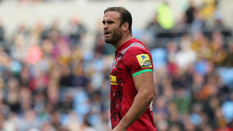 Jamie Roberts replaces former centre partner Davies in the Wales squad