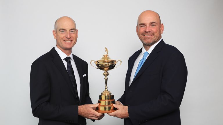 Ryder Cup Captains recreate Palmer's famous shot from Eiffel Tower Ryder Cup Captains recreate Palmer's famous shot from Eiffel Tower