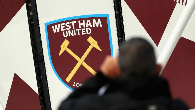 Fans of West Ham have been voicing their displeasure with calls to 999