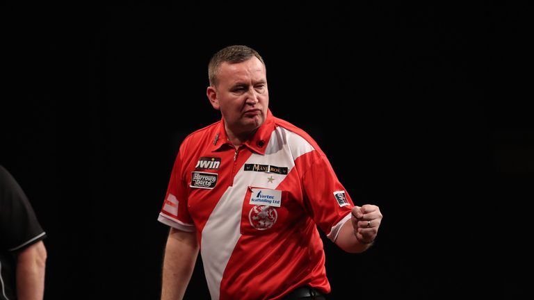 Defending champion Glen Durrant is through to Lakeside semi-finals
