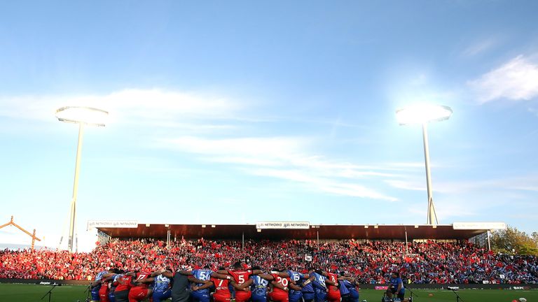 Tonga and Samoa joined together in a prayer pre-match in a wonderful atmosphere
