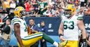 Packers extend centre Linsley