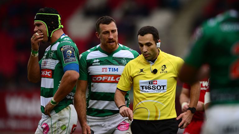 Benetton's Francesco Minto was shown a red card by referee Mathieu Raynal after just 24 minutes