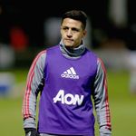 Alexis Sanchez trains with Manchester United