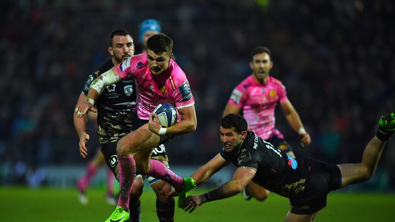 Henry Slade makes a break past Henry Immelman