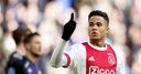 Kluivert hits out at Ajax over contract