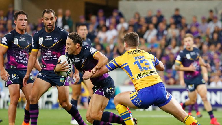 Billy Slater attacking against Leeds in the World Club Challenge