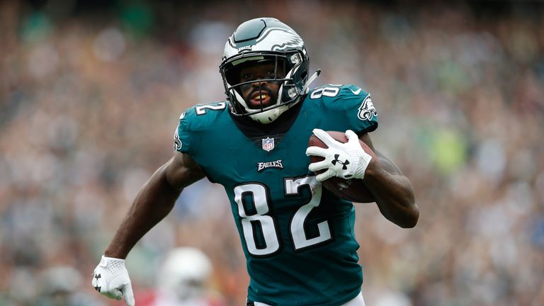 Panthers reportedly trade Daryl Worley to Eagles for Torrey Smith Panthers reportedly trade Daryl Worley to Eagles for Torrey Smith