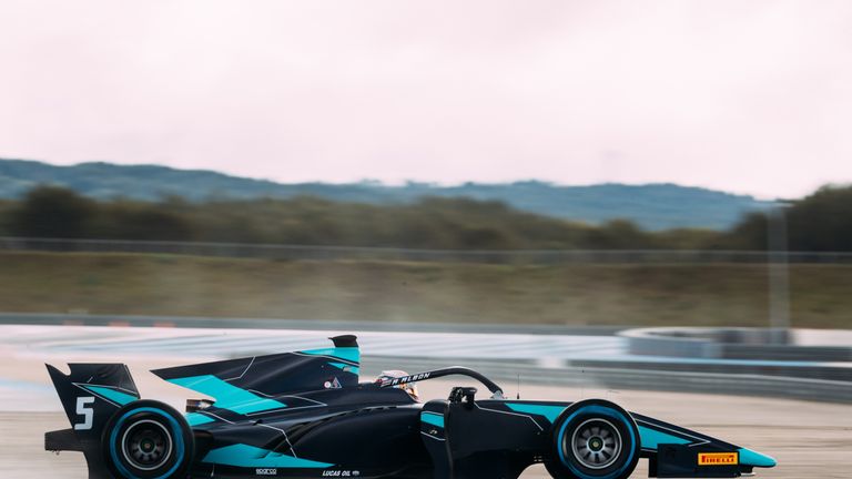 Alexander Albon in the newly-liveried DAMS