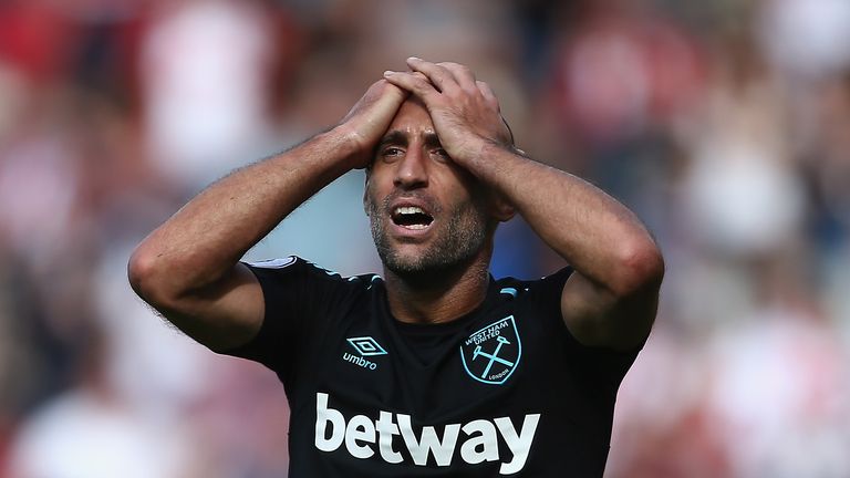Is Zabaleta the worst dressed at the West Ham?