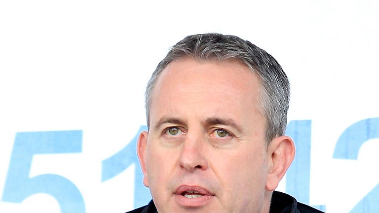 Catalans Dragons coach Steve McNamara saw his side slump to a heavy defeat on Sunday