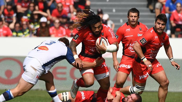 Ma'a Nonu takes on Castres Olympique prop Daniel Kotze
