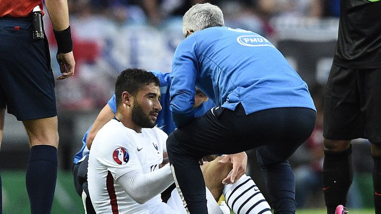 An ACL injury against Portugal in 2015 ruled Fekir out for eight months [스카이 스포츠] 페키르는 리버풀에서 어떻게 뛰게 될까?