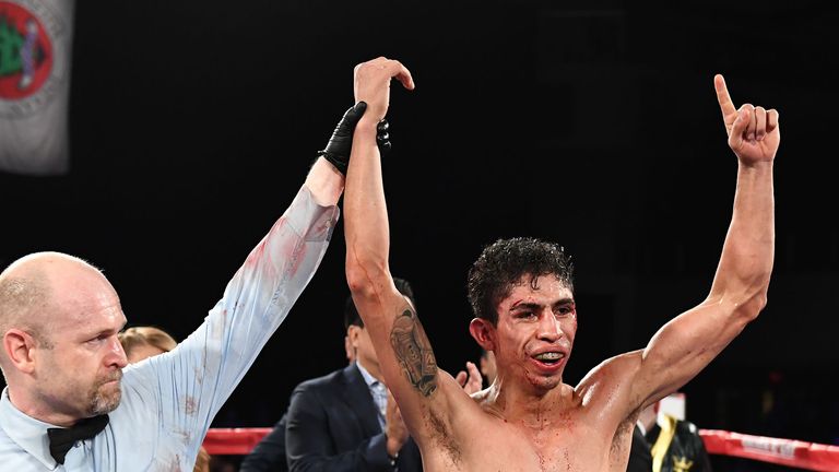 Rey Vargas won his third defence with a unanimous points decision