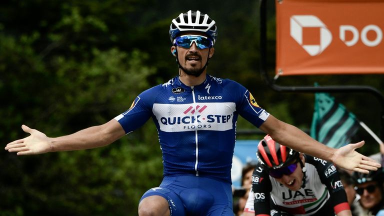 Team Sky wins Dauphine TTT, Michal Kwiatkowski back in Yellow