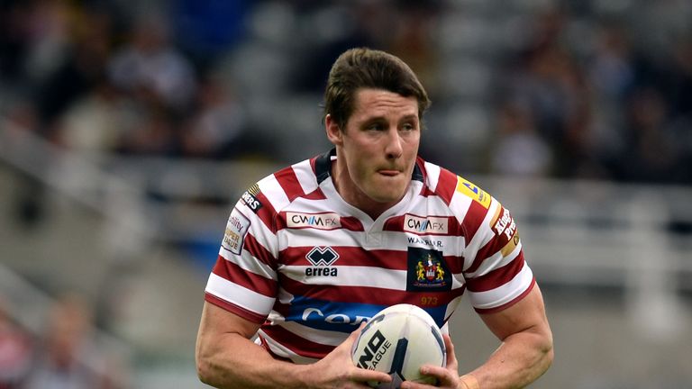 Wigan forward Joel Tomkins apologises for Wigan bar incident