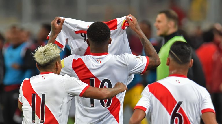 Raul Ruidiaz, Jefferson Farfan and Miguel Trauco showed a number nine jersey in support of Paolo Guerrero during their 2018 World Cup qualifying play-off second leg against New Zealand