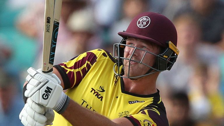   Corey Anderson hits fifty for Somerset 