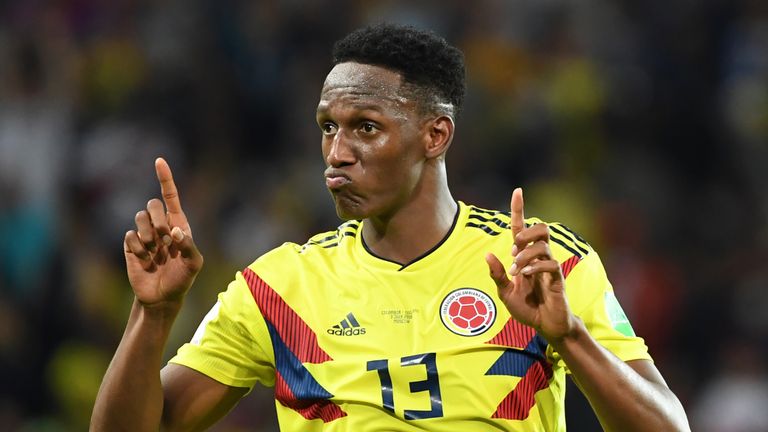 Barcelona's Yerry Mina has not joined Everton, his agent confirms