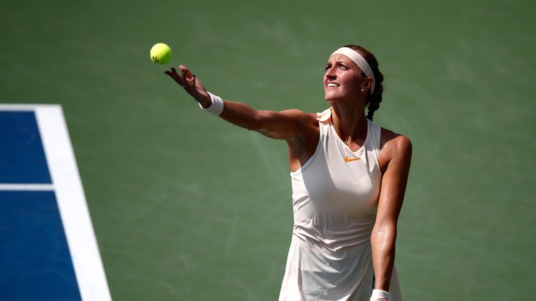 Caroline Wozniacki takes out former champ Samantha Stosur