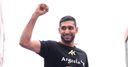 Khan: I'm not chasing anyone