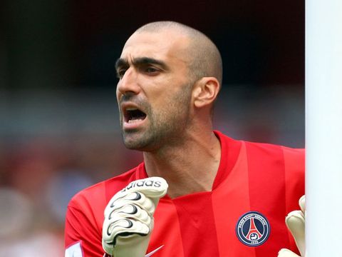 Image of Alonzo: Considering move