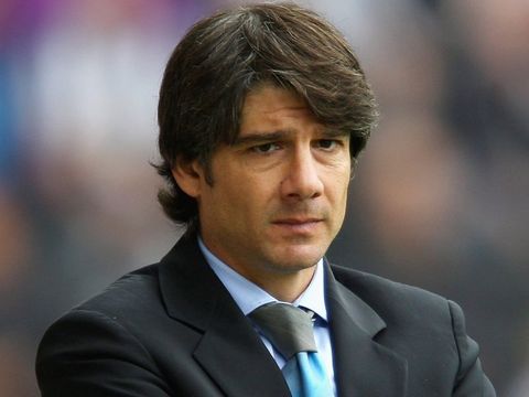 Image of Peschisolido: Interested in Elmas