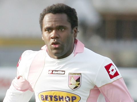 Image of Simplicio: Happy with move