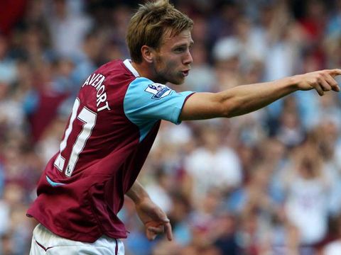 Image of Davenport: Signed for Wootton