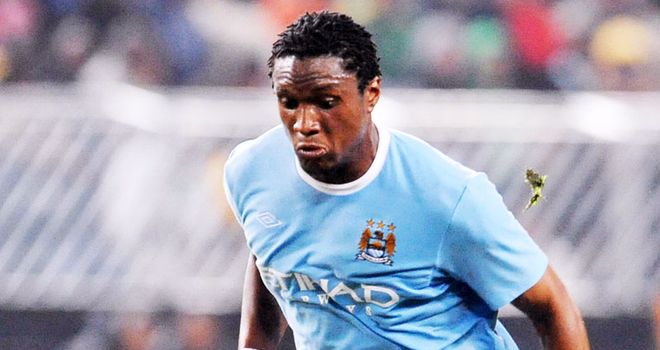 Kelvin Etuhu: Former Manchester City youngster has extended his month-to-month deal at Portsmouth