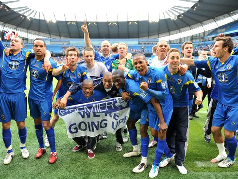 Image of Dons: Signed defender on loan