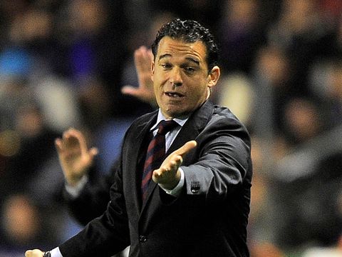 Image of Luis Garcia Plaza: Must be looking forward to the return of Guiza