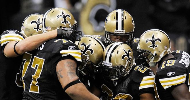 Brees shines as Saints hand Texans first loss