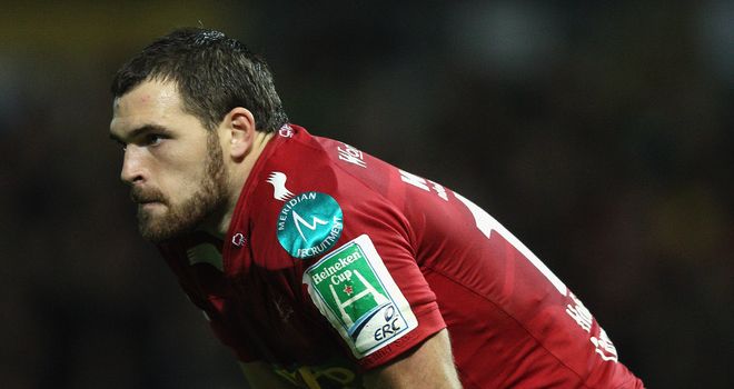 Sean Lamont: On the wing against Glasgow