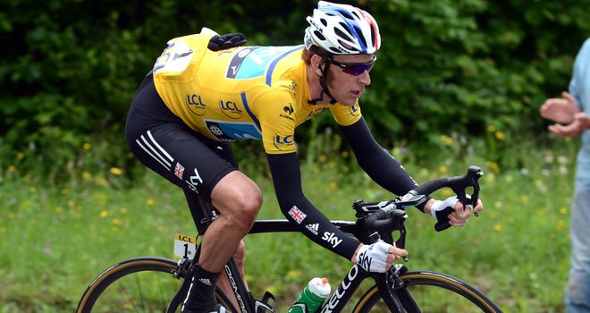 Bradley Wiggins on his Pinarello Dogma 2