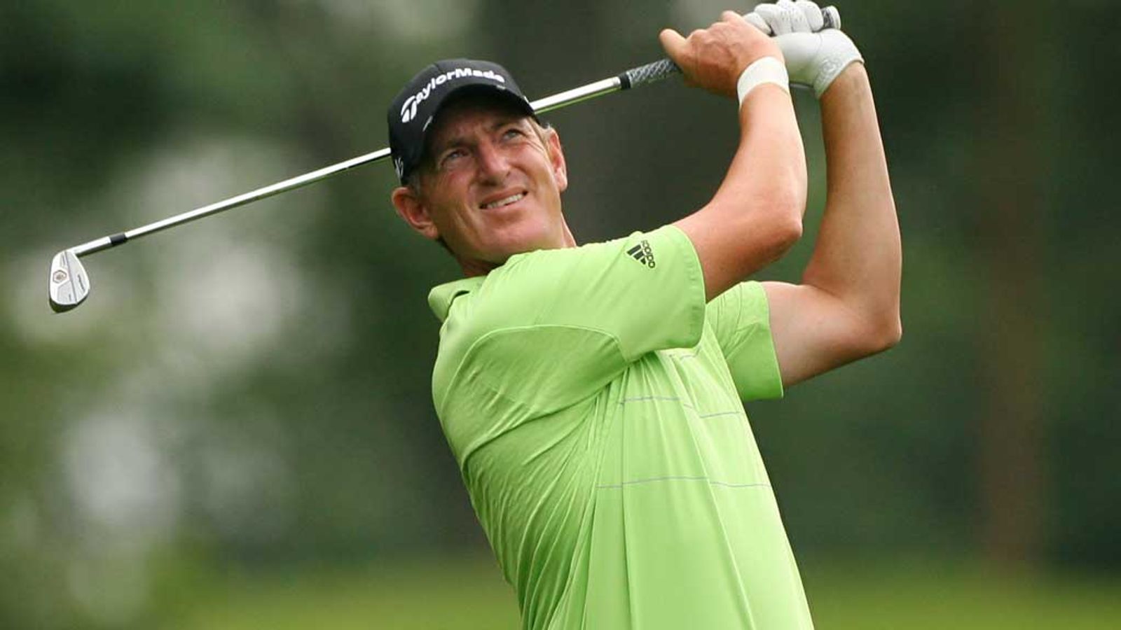 Greg Owen two shots off the lead after flawless firstround 66 at