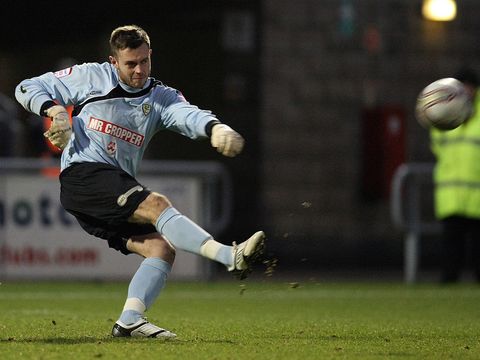 Image of Ross Atkins: Loan move to Broadfield