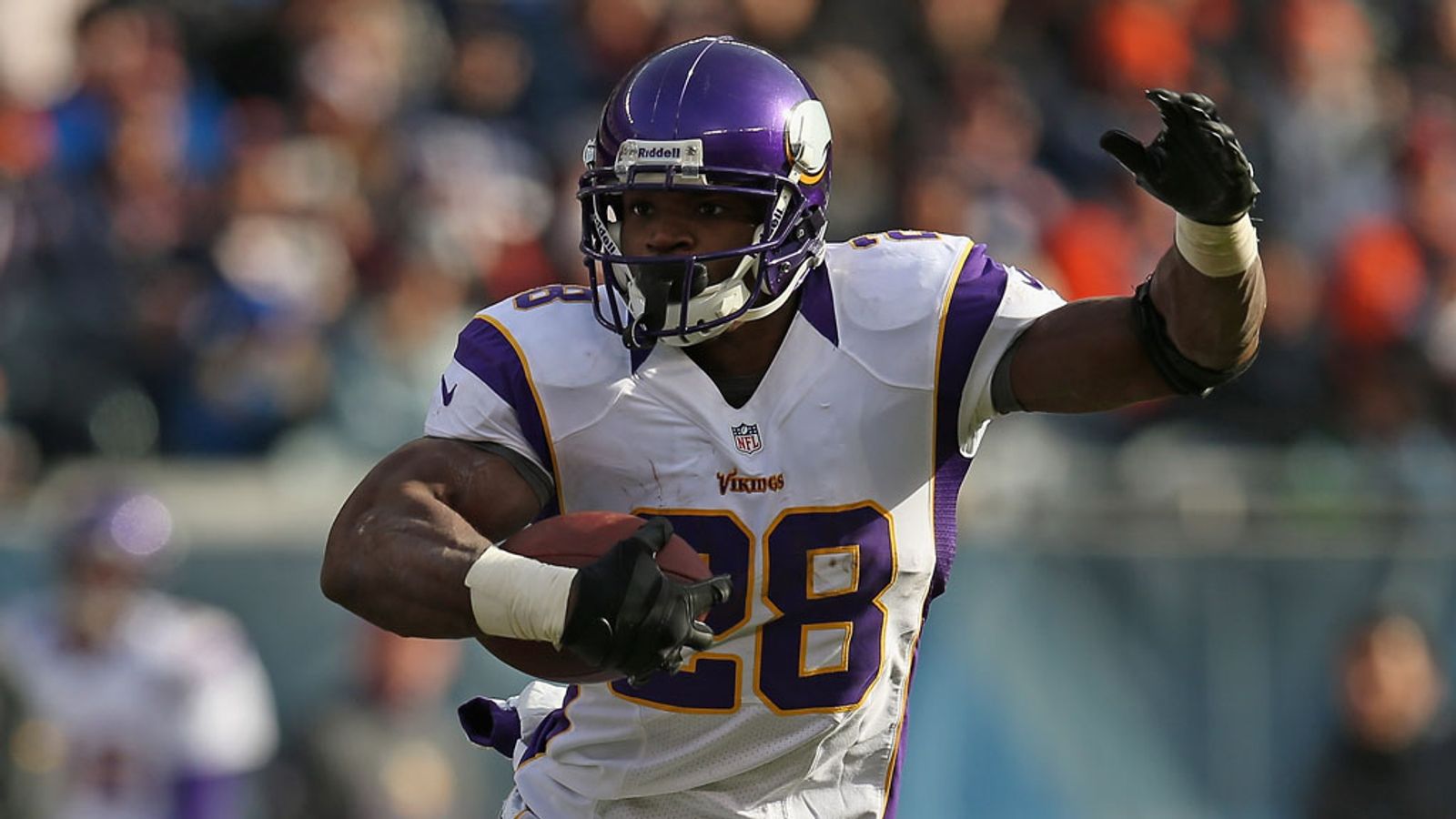 Minnesota Vikings running back Adrian Peterson reinstated by NFL - Newsday