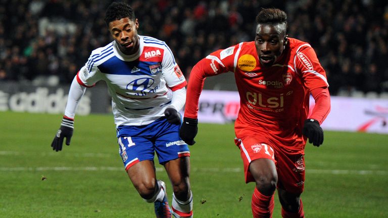 Michel Bastos (L): No deal agreed with Schalke for Lyon attacker