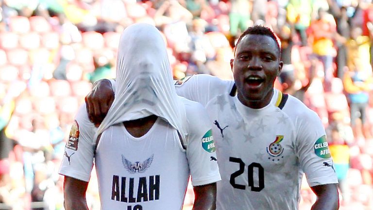 Mubarak Wakaso: Celebrates with Kwadwo Asamoah in Port Elizabeth