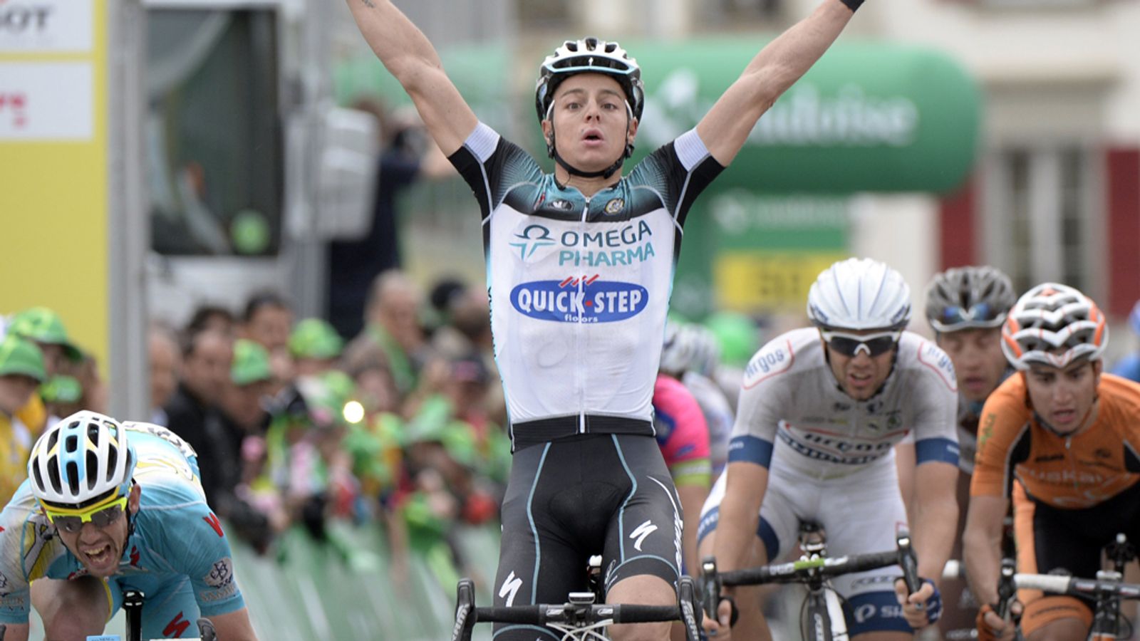 Tour de Romandie: Gianni Meersman wins again as Chris Froome retains ...