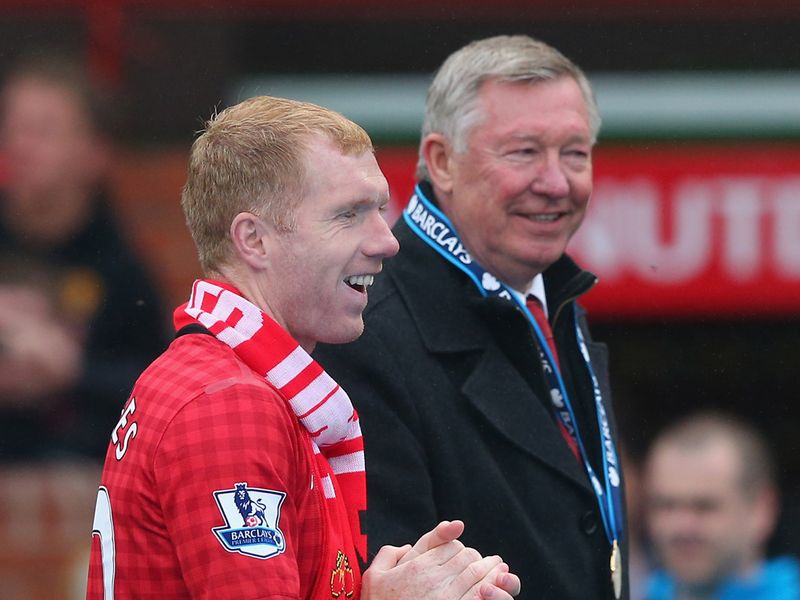 Sir-Alex-Ferguson-Paul-Scholes-Manchester-Uni_2943685.jpg