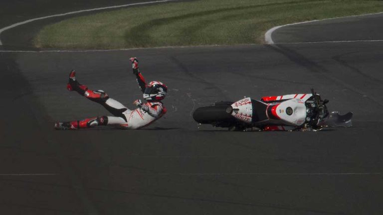 Ben Spies: American rider crashes at Indianapolis