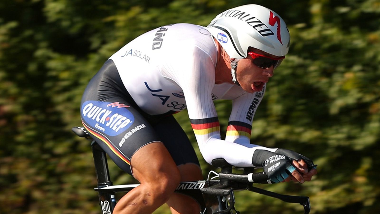 Tony Martin wins world time trial title as Bradley Wiggins pips Fabian ...