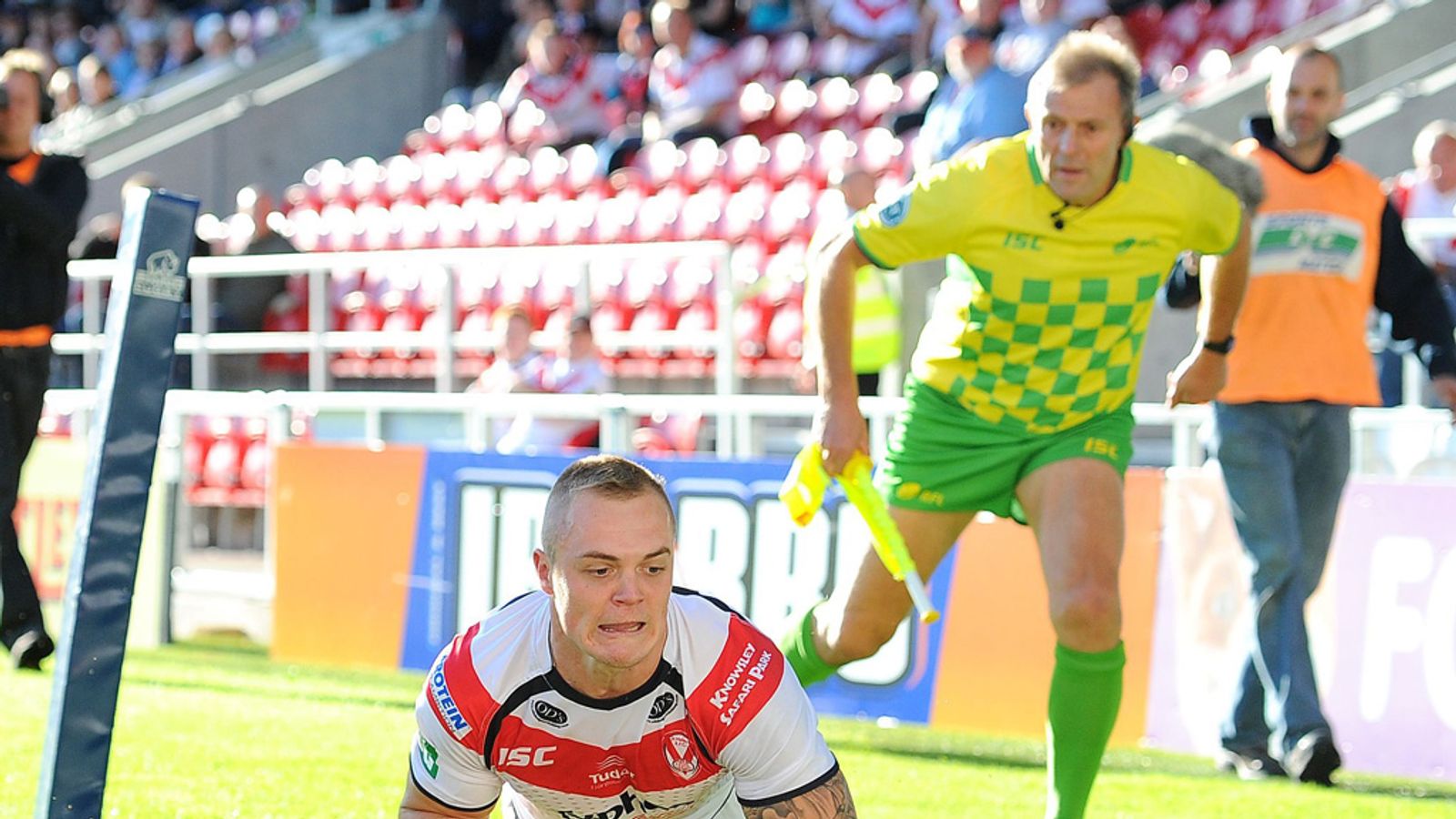 Super League: Adam Swift and Alex Walmsley sign new St Helens contracts ...